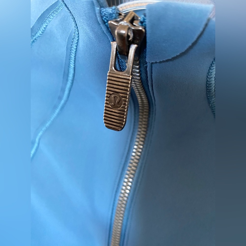 Lululemon Long-sleeve Define Dress Est. XS/4 Blue - Picture 10 of 14